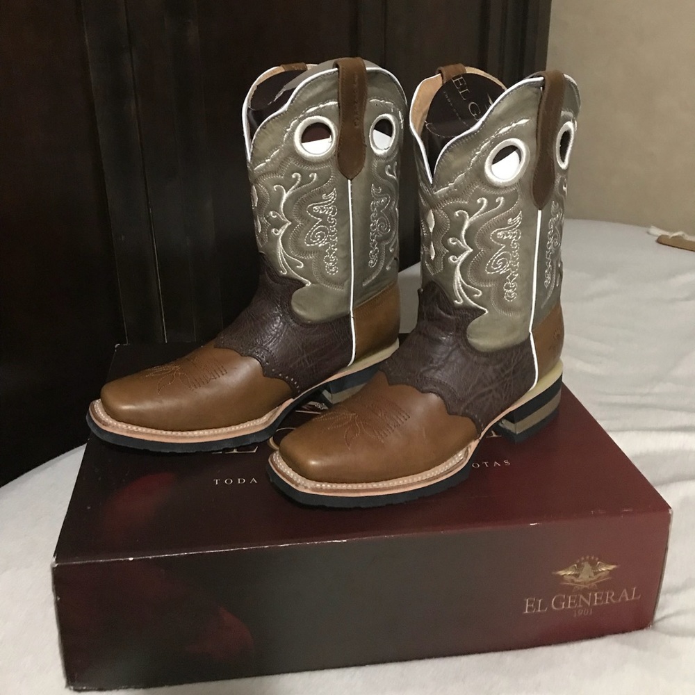 NWT men’s Cowboy boots El General